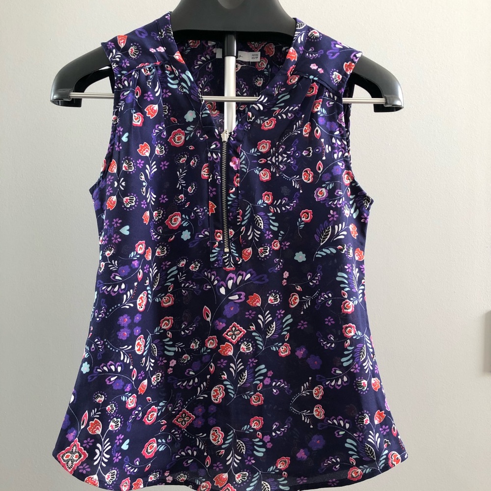 Sleeveless blouse from Reitmans